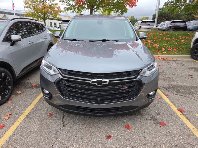 Used 2020 Chevrolet Traverse RS w/ LPO, Floor Liner Package FWD image 2