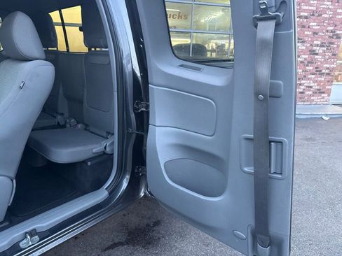 Used 2013 Toyota Tacoma 4x4 Access Cab V6 image 14