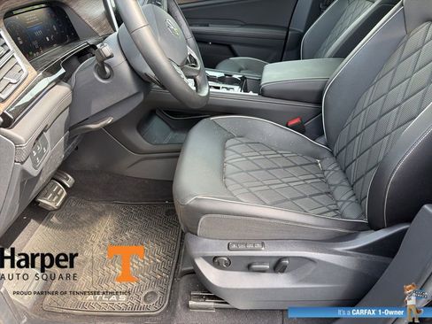 Used 2025 Volkswagen Atlas SEL Premium R-Line image 13