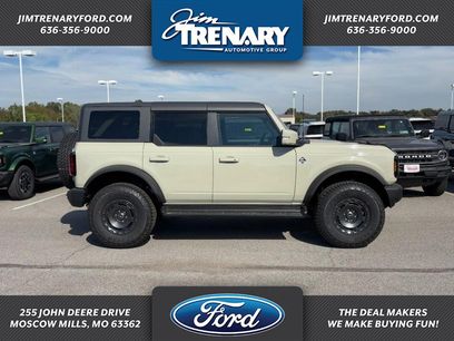 New 2025 Ford Bronco Outer Banks w/ Sasquatch Package