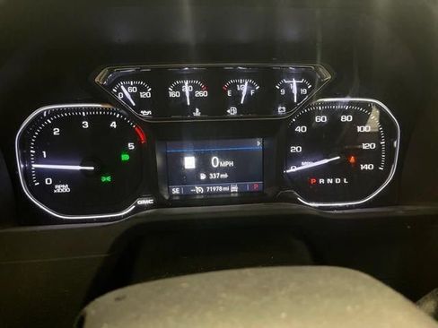 Used 2023 GMC Sierra 2500 AT4 w/ AT4 Preferred Package AWD/4WD image 17