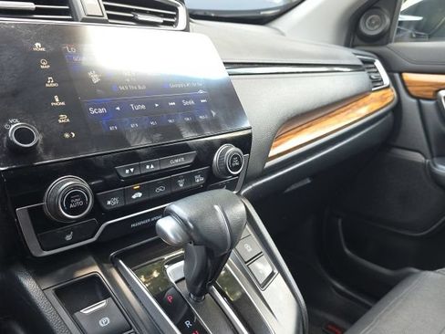 Used 2020 Honda CR-V Touring image 28