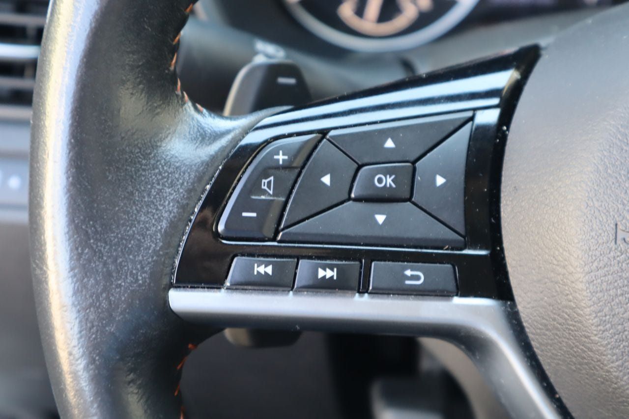 Used 2024 Nissan Altima 2.5 SR FWD image 12
