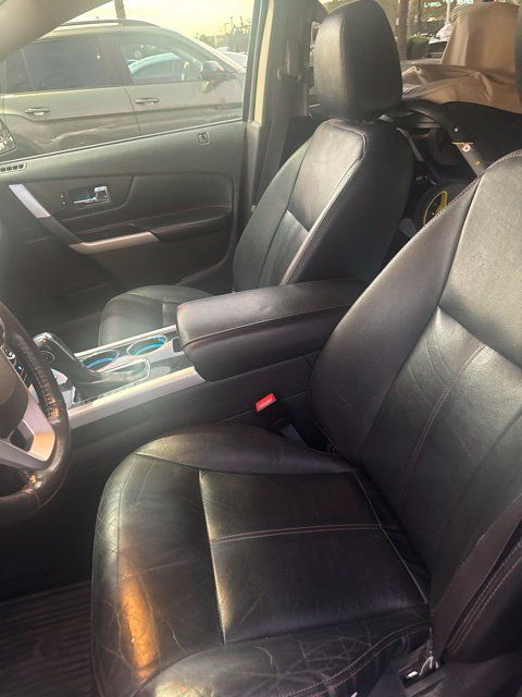 Used 2014 Ford Edge Limited AWD/4WD image 2