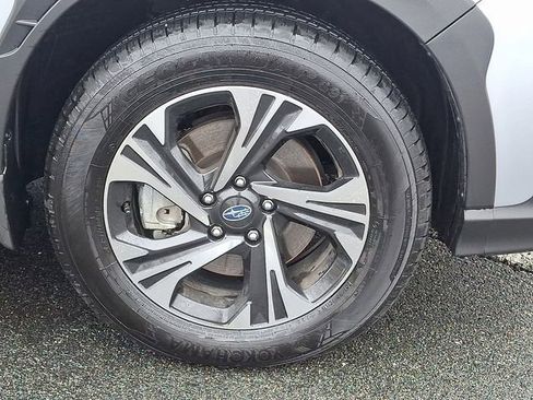 Used 2025 Subaru Crosstrek 2.0i Premium image 8
