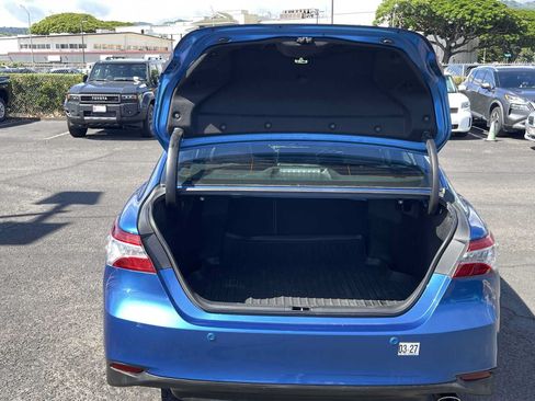 Used 2019 Toyota Camry XLE FWD image 20