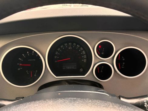Used 2010 Toyota Sequoia Limited AWD/4WD image 28