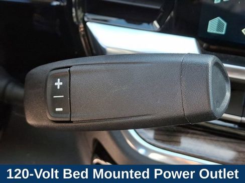 Used 2025 Chevrolet Silverado 1500 LT image 13