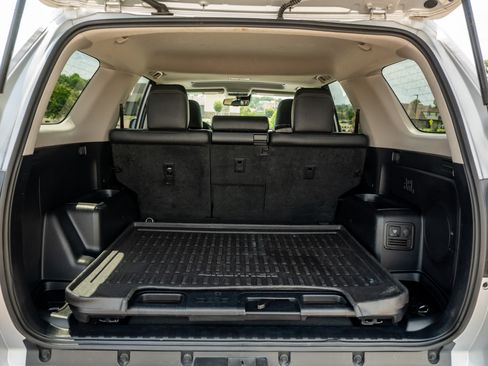 Used 2023 Toyota 4Runner Limited RWD image 15
