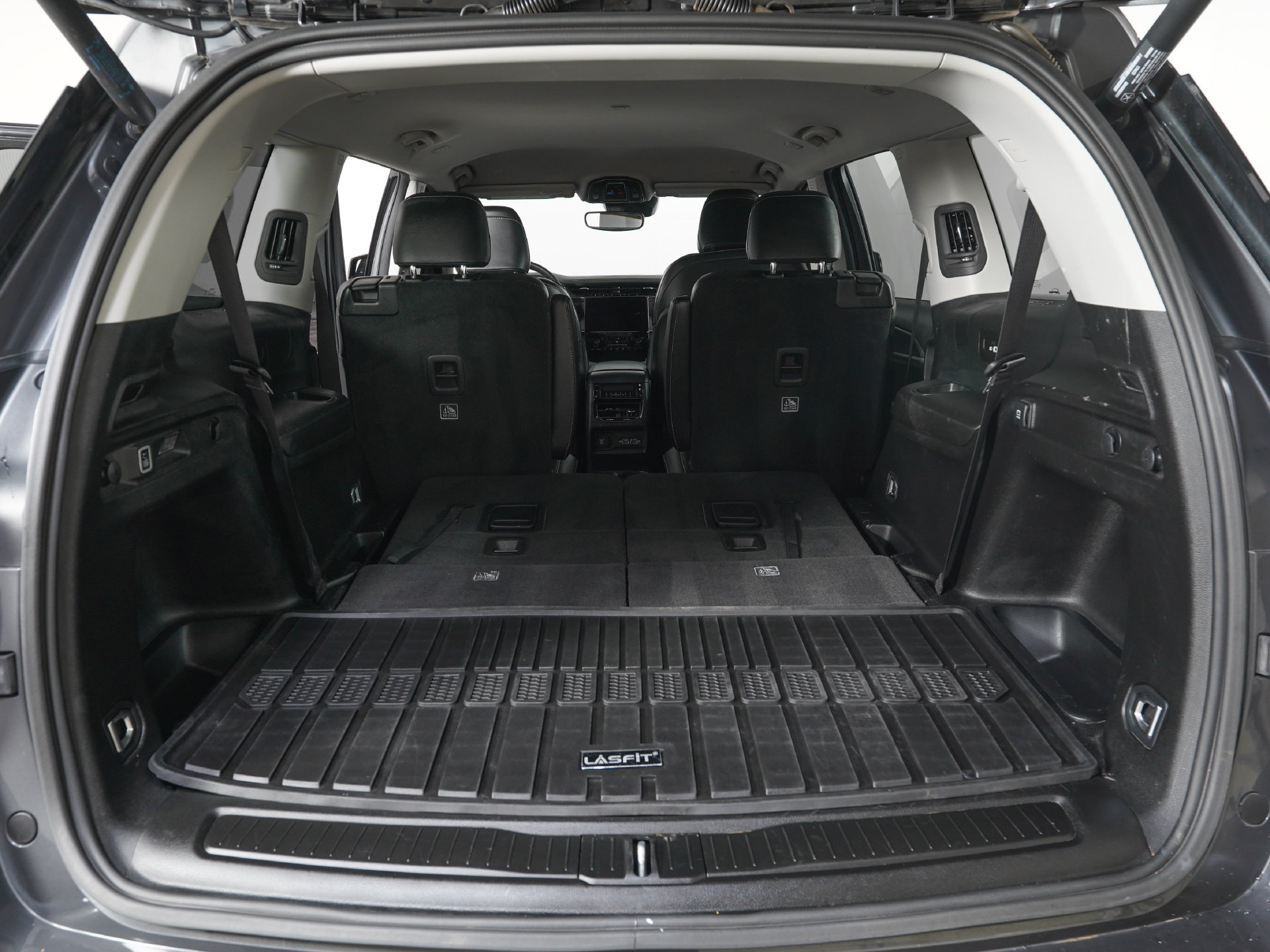 Used 2023 Jeep Grand Cherokee L Limited AWD/4WD image 13