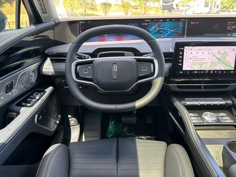 New 2026 Lincoln Nautilus Reserve image 14