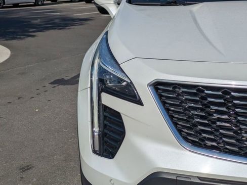 Used 2022 Cadillac XT4 Premium Luxury w/ Technology Package AWD/4WD image 10