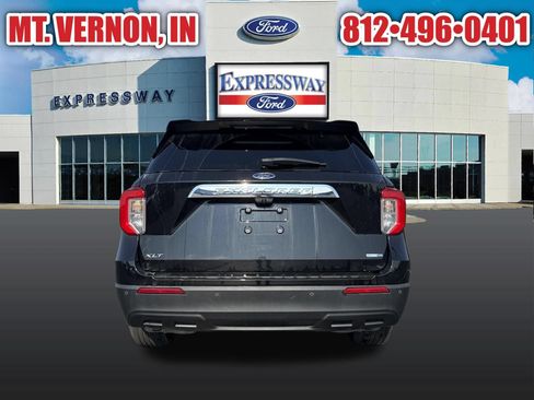 Used 2020 Ford Explorer XLT w/ Comfort Package AWD/4WD image 5