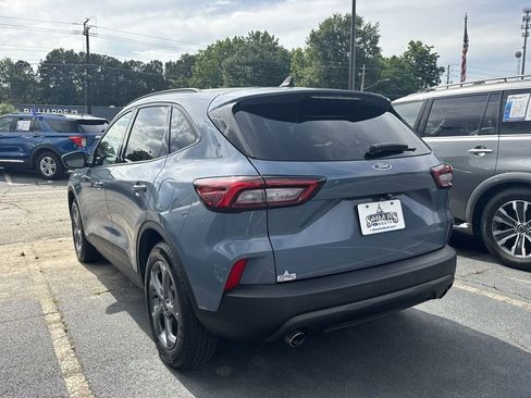 Used 2025 Ford Escape ST-Line FWD image 4