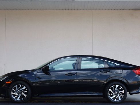Used 2016 Honda Civic EX image 3