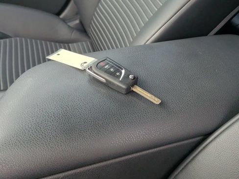 Used 2023 Toyota Camry SE FWD image 30