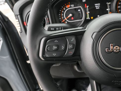 New 2026 Jeep Wrangler Unlimited Rubicon AWD/4WD image 23