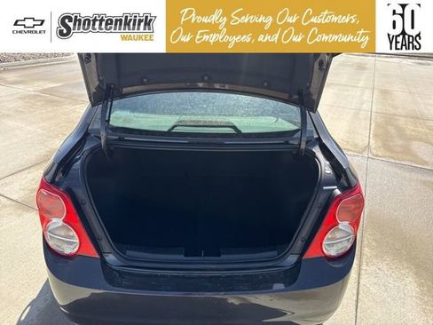 Used 2016 Chevrolet Sonic LT image 13