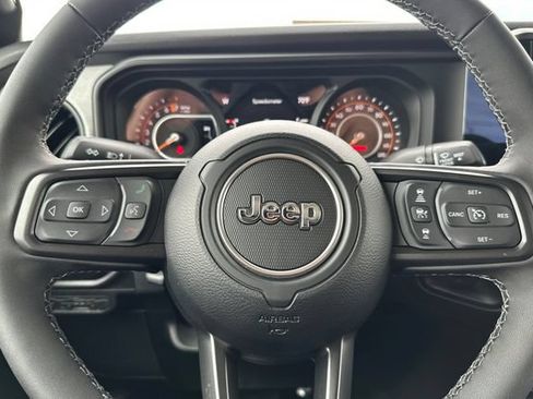 New 2026 Jeep Gladiator Sport AWD/4WD image 21