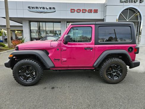 Used 2022 Jeep Wrangler Sport S image 2