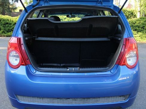 Used 2010 Chevrolet Aveo5 LS FWD image 16