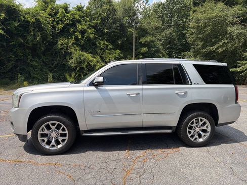 Used 2015 GMC Yukon SLE w/ Convenience Package RWD image 3