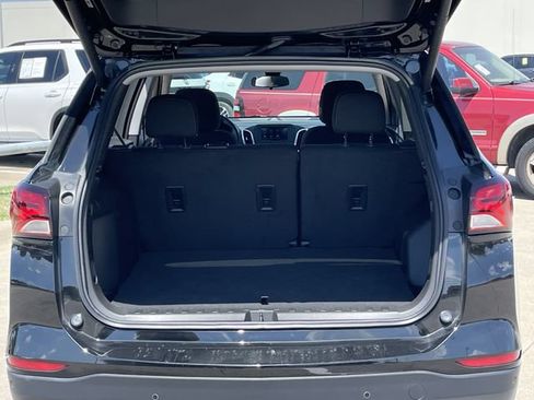 Used 2023 Chevrolet Equinox LT AWD/4WD image 29