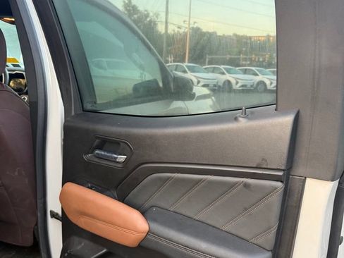 Used 2026 GMC Canyon AT4 AWD/4WD image 14