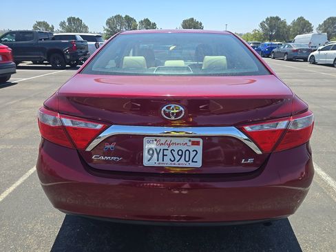 Used 2017 Toyota Camry LE FWD image 6