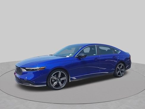 Used 2023 Honda Accord Sport image 4