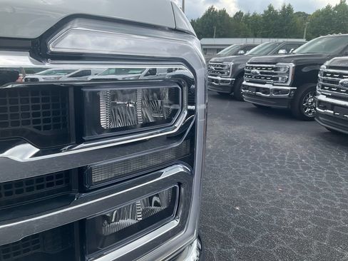 New 2026 Ford F250 Lariat w/ Chrome Package AWD/4WD image 9