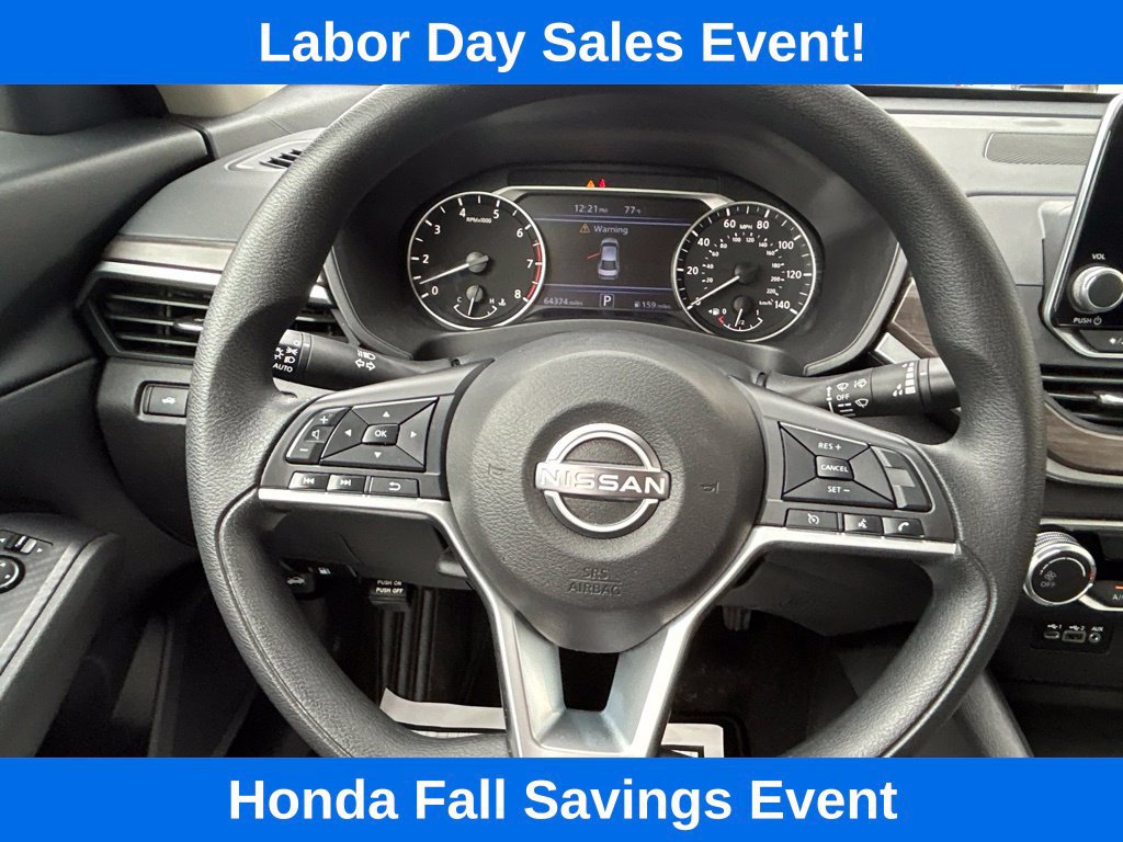 Used 2025 Nissan Altima 2.5 SV FWD image 17