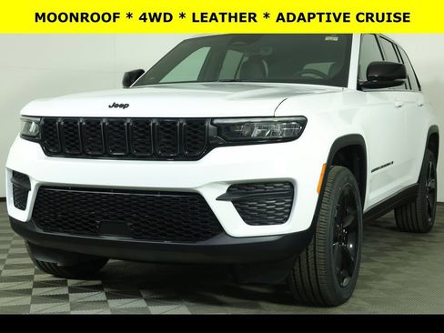 New 2025 Jeep Grand Cherokee Altitude image 1