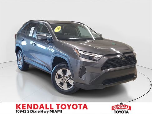 Used 2023 Toyota RAV4 XLE image 1