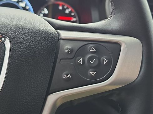 Certified 2023 GMC Acadia SLT w/ Elevation Edition image 19