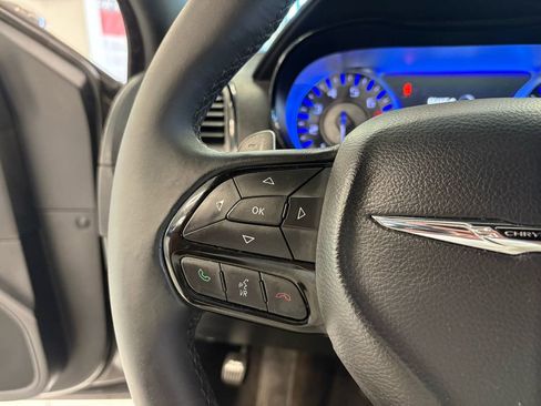 Used 2017 Chrysler 300 S image 16