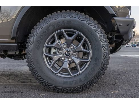 New 2025 Ford Bronco Badlands AWD/4WD image 16