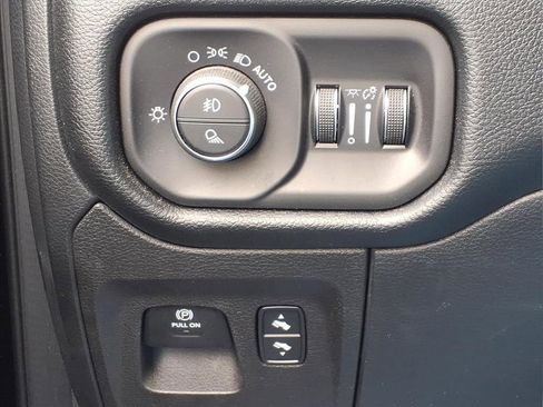 Used 2020 RAM 1500 Laramie image 26