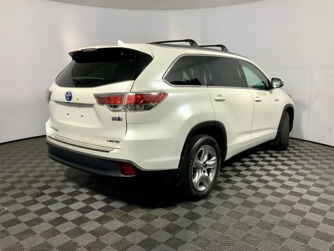 Used 2016 Toyota Highlander Limited Platinum image 13