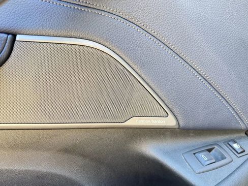 Used 2018 BMW 530e xDrive 530e xDrive iPerformance Sedan image 8