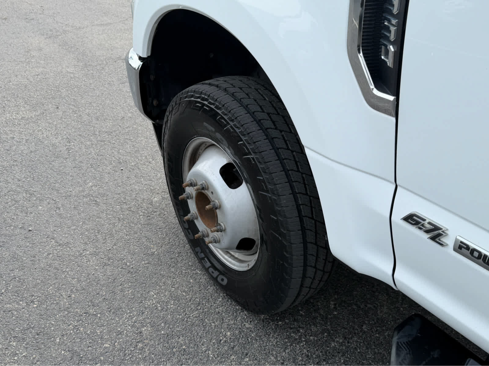 Used 2022 Ford F350 XLT AWD/4WD image 6