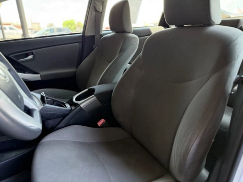 Used 2013 Toyota Prius Three image 13