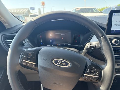 Used 2024 Ford Escape Active FWD image 16