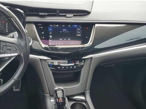 Certified 2022 Cadillac XT6 Sport w/ Technology Package AWD/4WD image 15