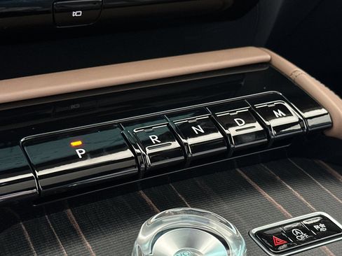 New 2026 Lincoln Navigator Black Label AWD/4WD image 23