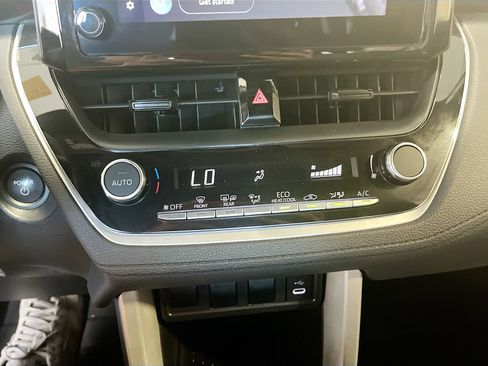 Used 2024 Toyota Corolla Cross AWD Hybrid image 15