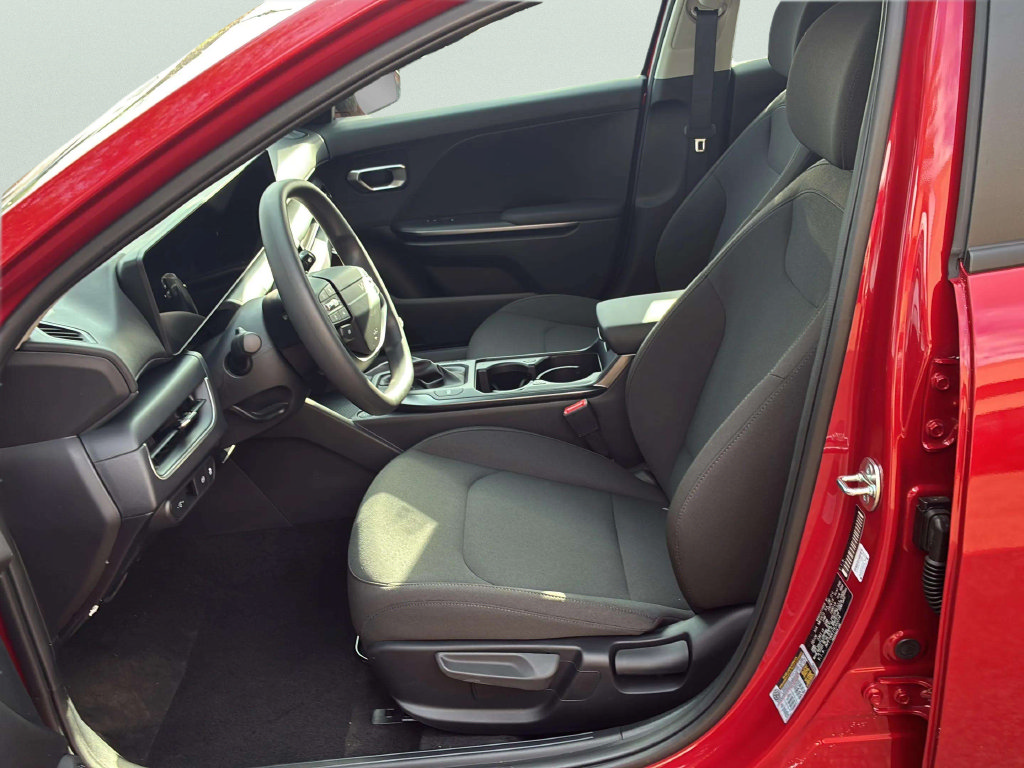 Used 2026 Kia K4 FWD image 27