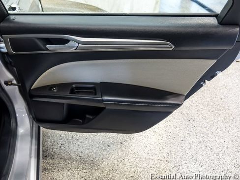 Used 2018 Ford Fusion S FWD image 22