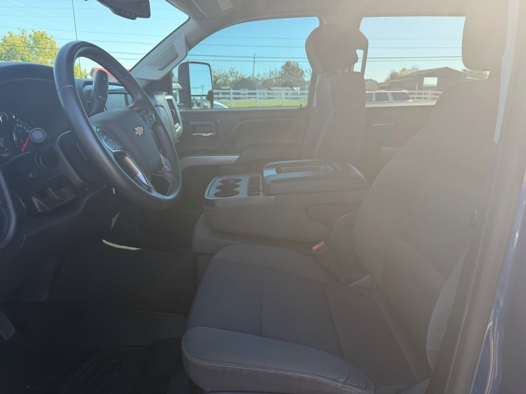 Used 2015 Chevrolet Silverado 2500 LT w/ LT Convenience Package AWD/4WD image 10