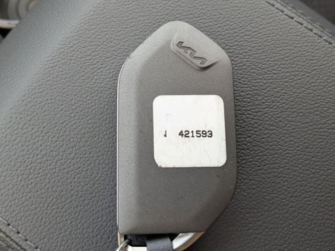 New 2026 Kia Sportage LX FWD image 37